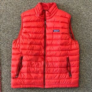Patagonia Men’s Down Sweater vest